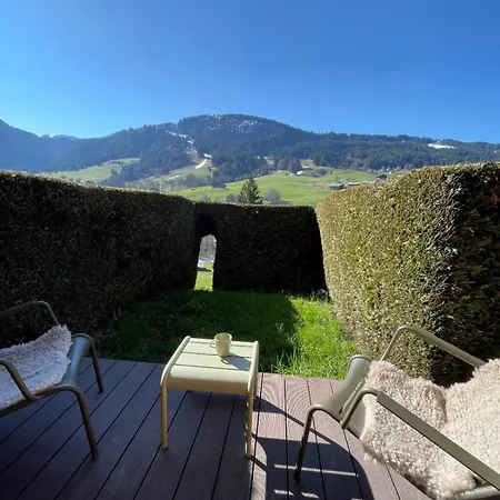 شقة Charming With Terrace And Garden